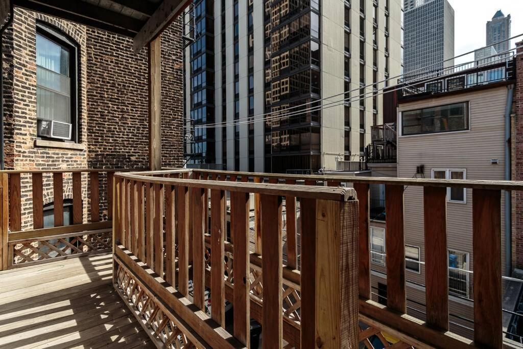 Апартаменти Historic And Unique Brownstone In Gold Coast - Downtown - 3 Чикаго Екстер'єр фото